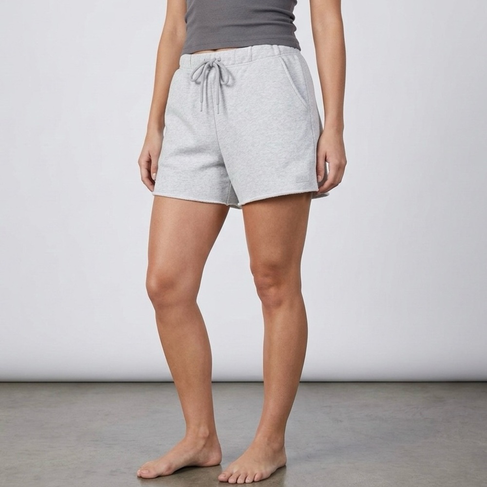 VICTORIA'S SECRET PINK 5" EVERYDAY FLEECE SWEAT SHORTS